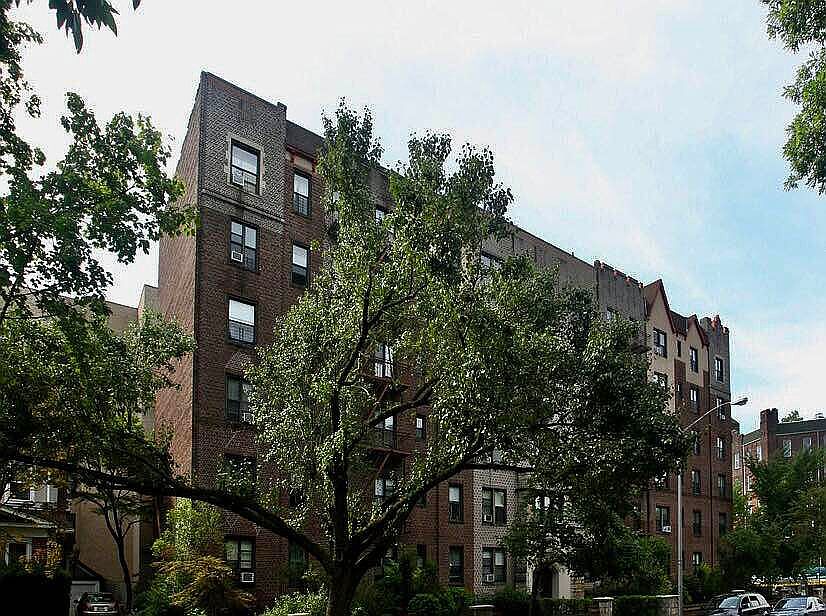 1st image of 109-24 Parklane #1