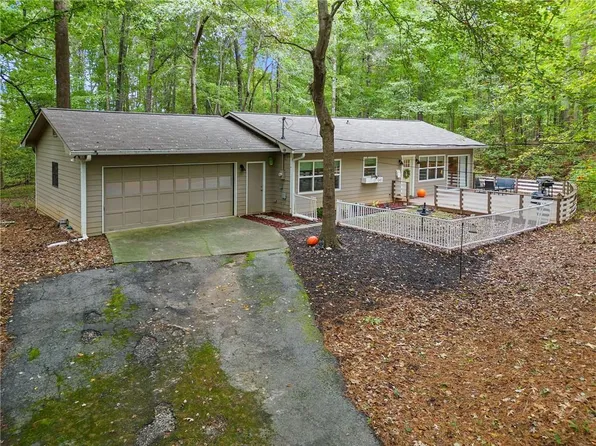 1345 Cole Creek Rd, Dallas, GA 30157