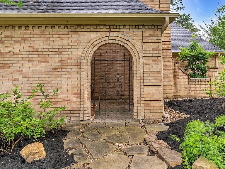 2607 Laurel Ridge Dr — Photo 7