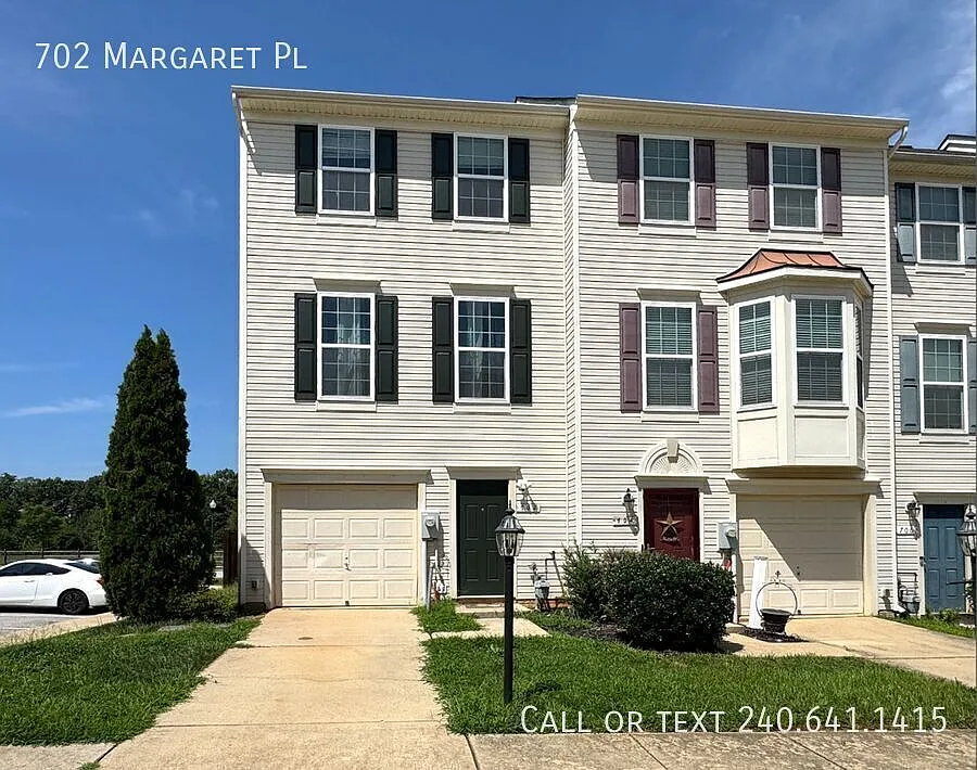 Beautiful 2 Br/2.5 Ba Eog Townhome In Tanyard Springs! — Photo 1
