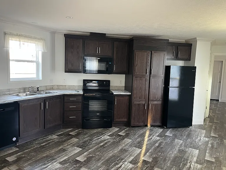 3951 S Mentor Ave #26 — Photo 5