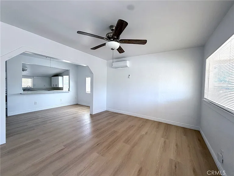 247 Stephen St — Photo 2