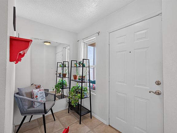 5th image of 5409 Colleens Way NE