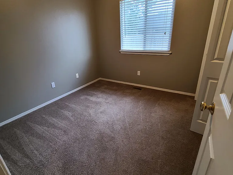3404 E Rock Ct — Photo 8