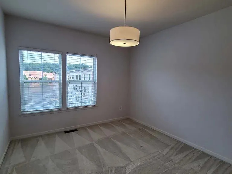 434 Parkview Ave #434 — Photo 18