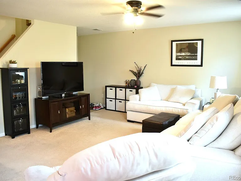 5542 S Quemoy Cir — Photo 4