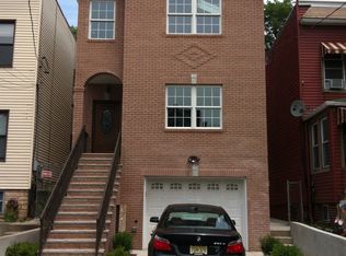 18 Troy St, Jersey City, NJ 07307