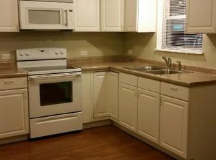 1409 Washington St #1, Waukegan, IL 60085