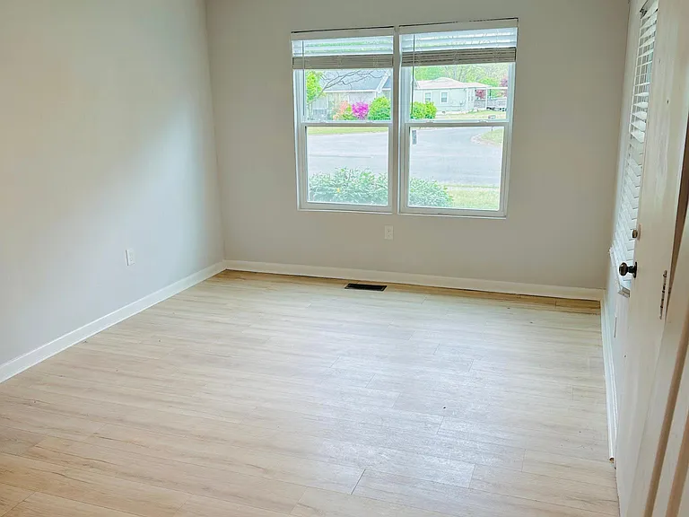 3529 Archer Dr SW — Photo 5