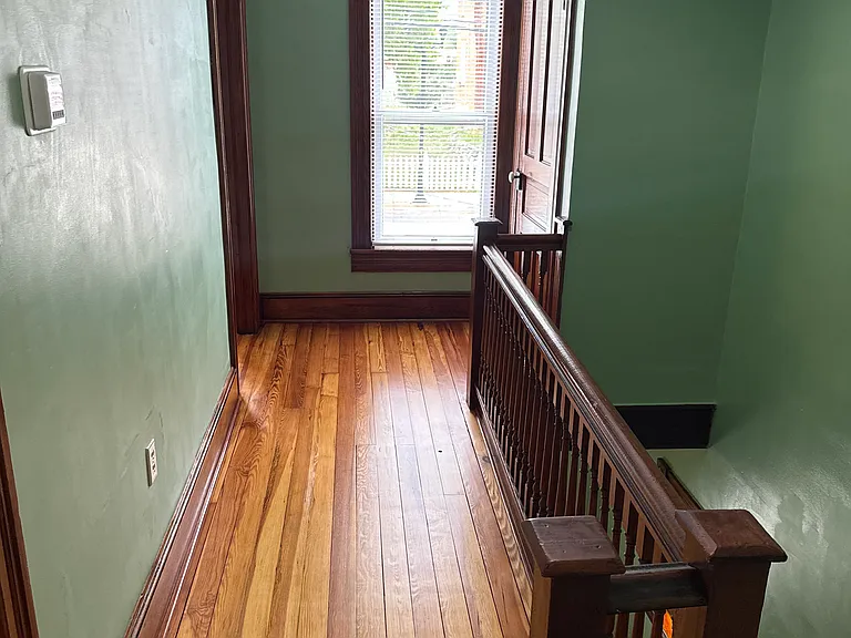 514 S Cameron St — Photo 17