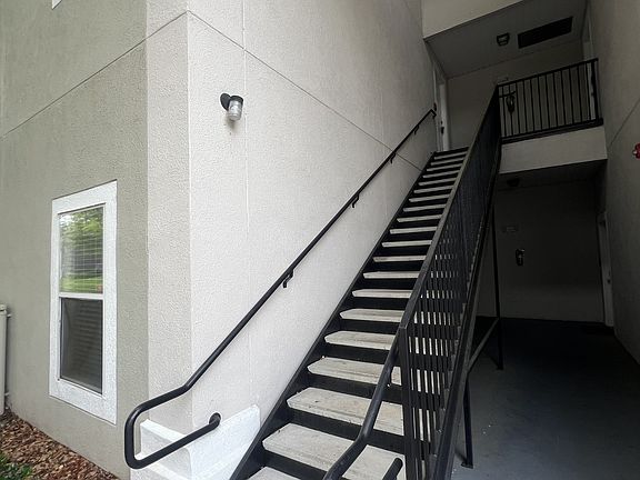 3rd image of 6100 Maggies Cir