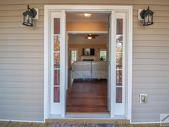 4th image of 139 Candlestick Dr