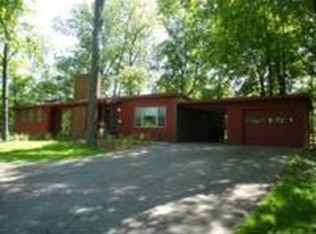 5844 Woodsway Dr, Cincinnati, OH 45236