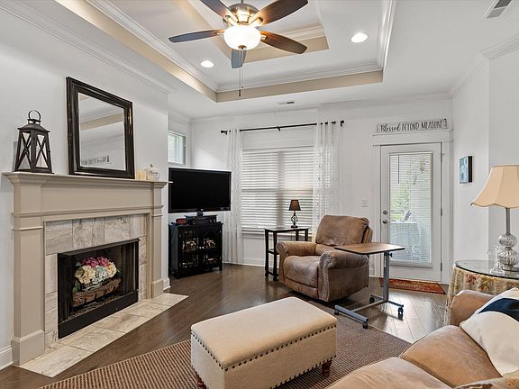 2nd image of 8242 Roy Ln