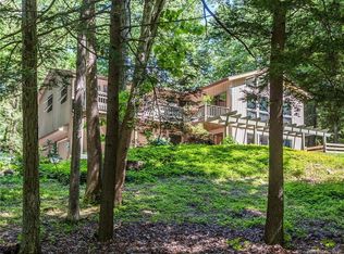 25 Holiday Point Rd, Sherman, CT 06784