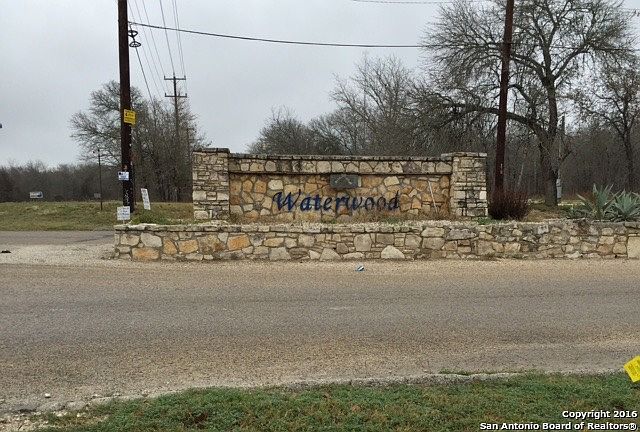 1st image of 3915 Anaqua Dr Unit 32