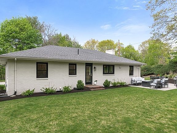 5th image of 41 Sunset Rd