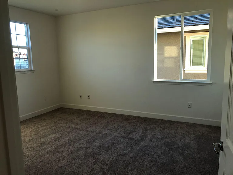 3233 Sherman Way — Photo 12