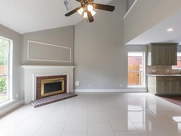 12023 Meadow Place Dr — Photo 32