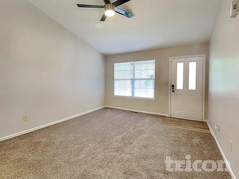1690 Fountain Lake Dr E — Photo 15