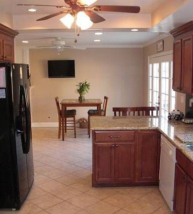 Kitchen-Family Room