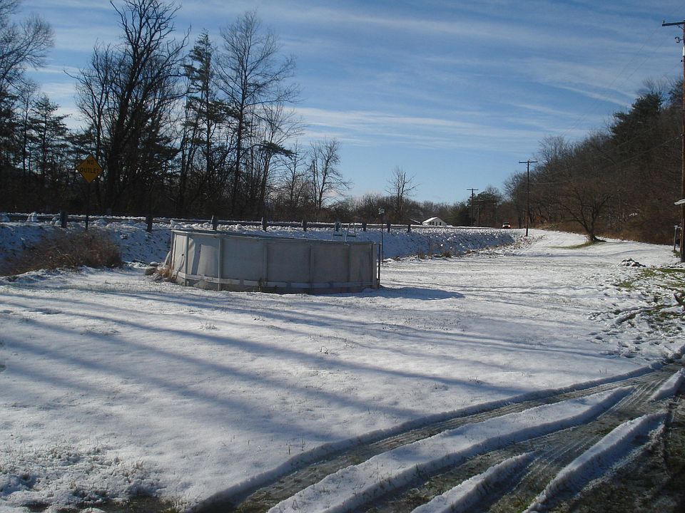 2nd image of 14 Cement Dr