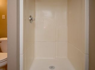 7440 Frederick St, Omaha, NE 68124