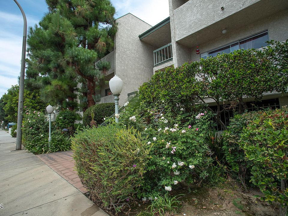 2nd image of 330 North Chapel Ave Unit 216