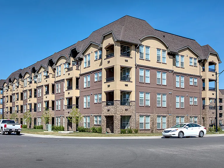100 Quarry Vlg SE — Photo 6