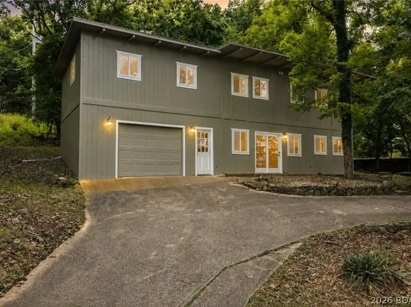 338 Crane Cove Dr, Sunrise Beach, MO 65079