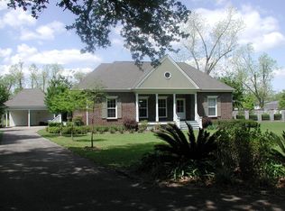 111 Williamsburg Rd, Picayune, MS 39466
