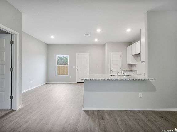 4th image of 10206 Goose Way