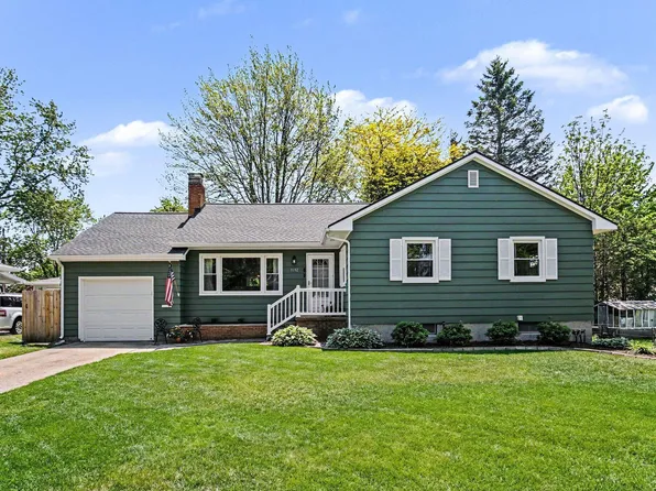 1112 Marion Ave, Grand Haven, MI 49417