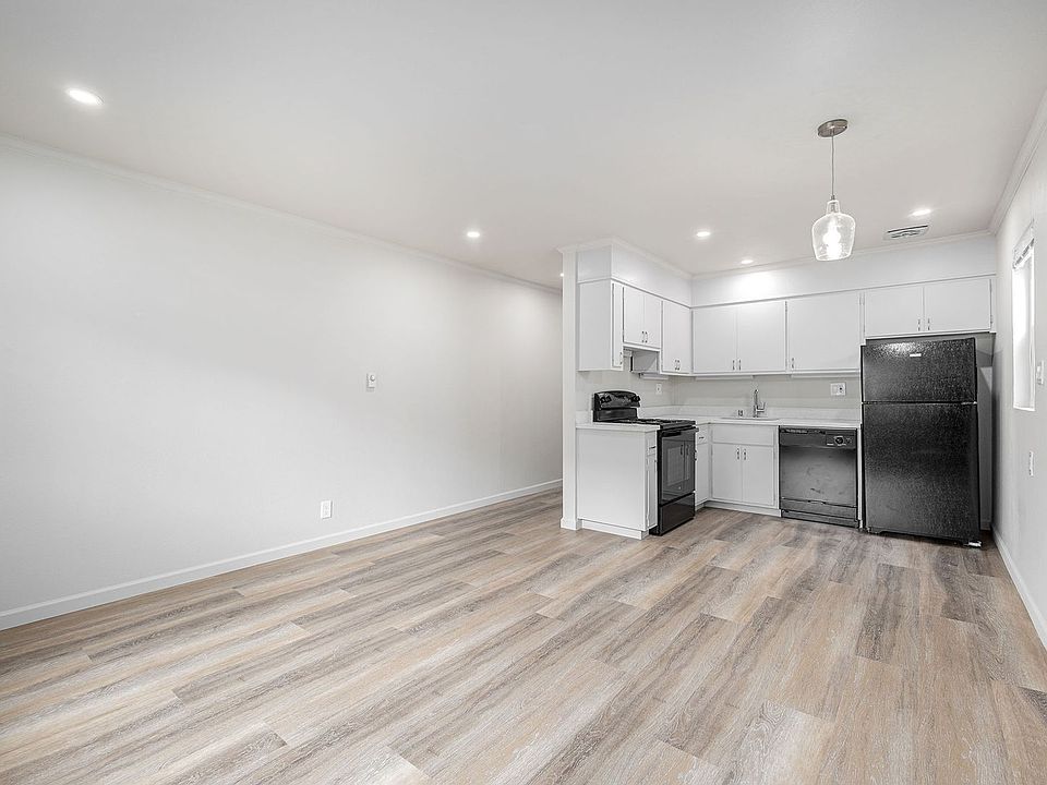 1st image of 145 17th St #7d1ddea85