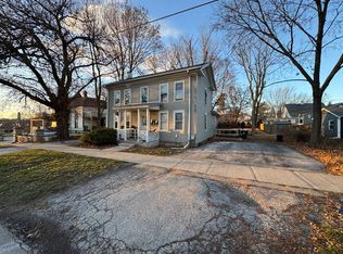 219 Church St APT 3, Batavia, IL