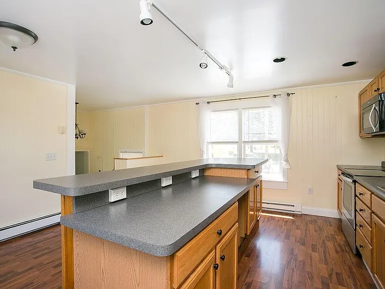 132 Evarts St #2 — Photo 7