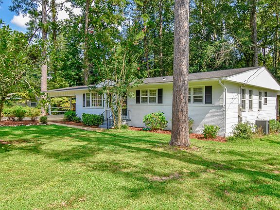 2nd image of 1823 Pineview Dr
