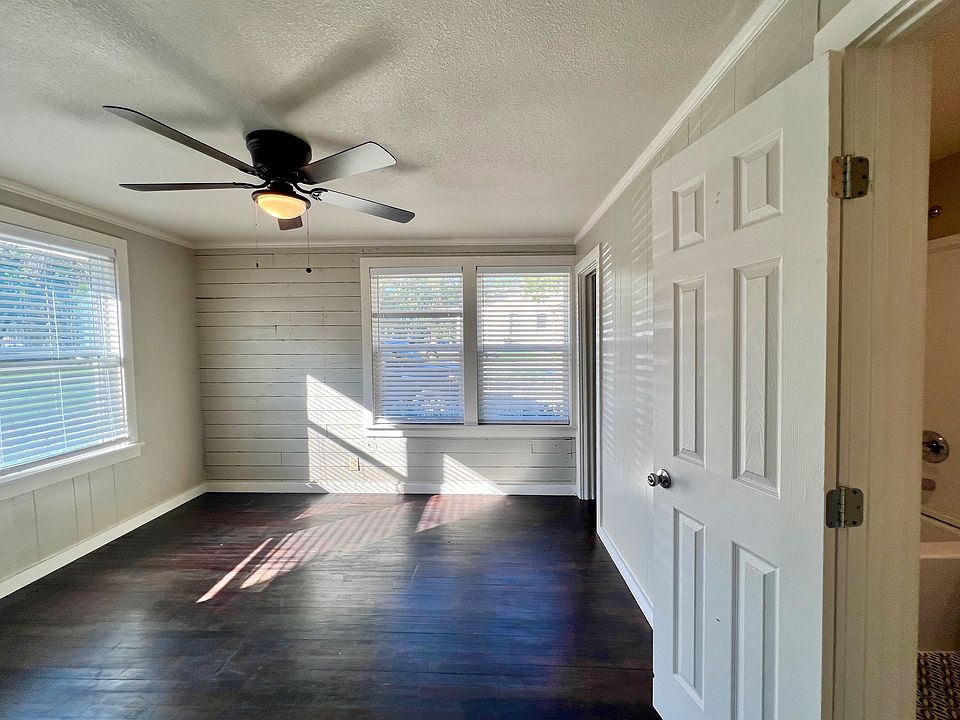 1st image of 607 N 23rd St