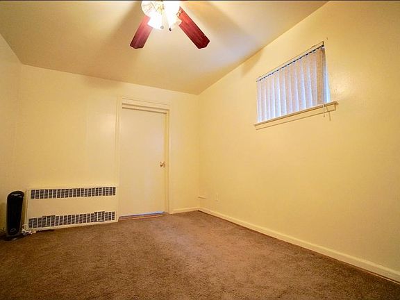 2nd image of 2310 Matthews Ave Floor 1