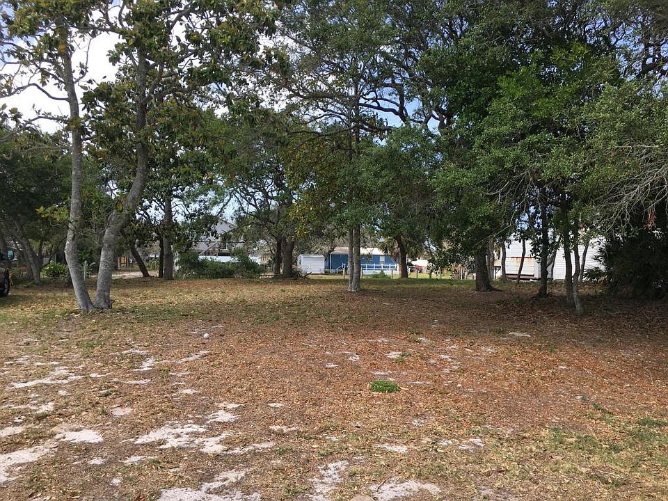 2nd image of 208 Treasure Beach Rd