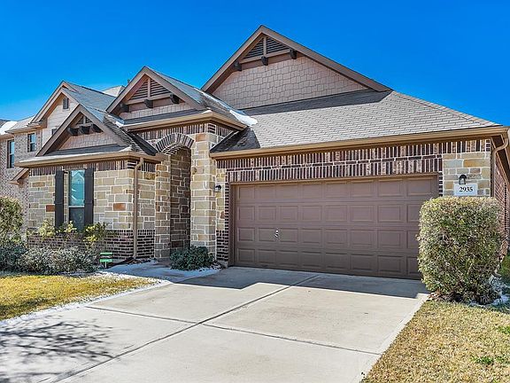 3rd image of 2935 Coastal Prairie Ln