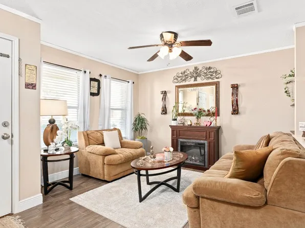 609 Condor Trl, Saginaw, TX 76131