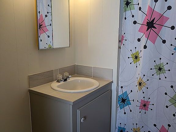 5th image of 157 12th St Space 40