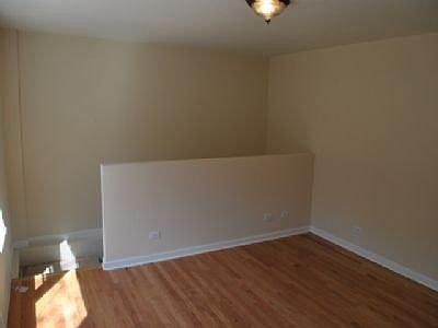 2nd image of 2117 W Berwyn Ave APT 1S