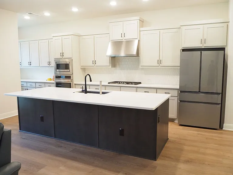 2613 Rosewood Way — Photo 4
