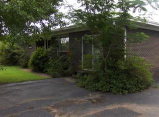 608 W Ray Fine Blvd, Roland, OK 74954