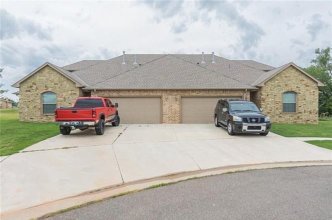 1st image of 11510 NW 121st Pl