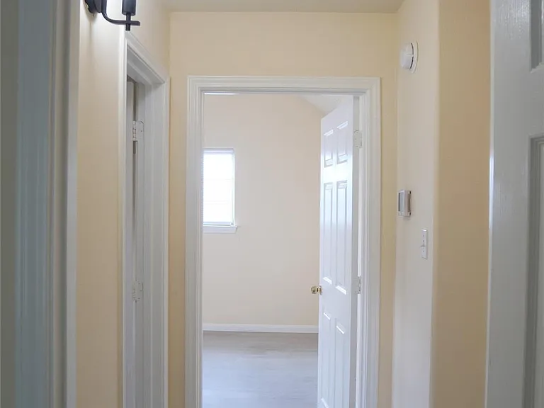 6603 Schambray St — Photo 47