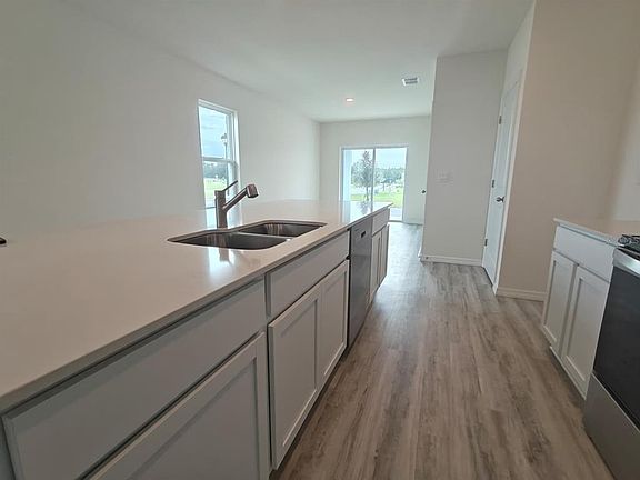 3rd image of 5266 Scrub Mint Ln