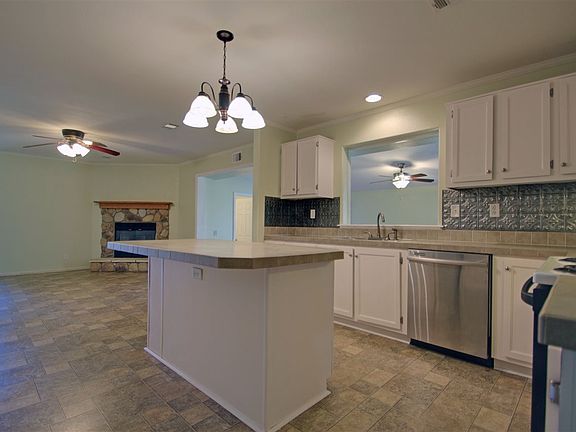 5th image of 5699 River Oaks Dr